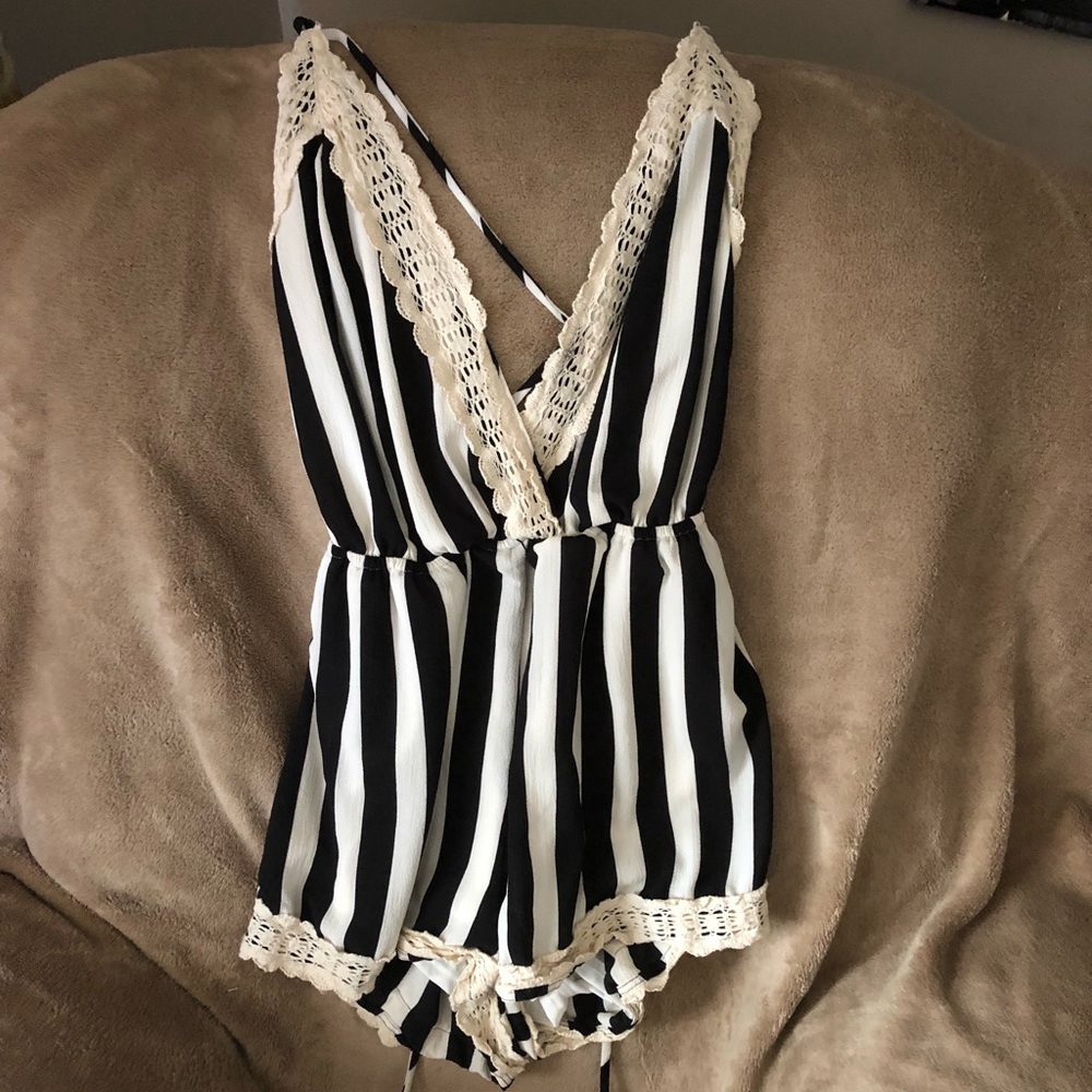 Open back straps romper